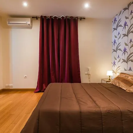 Central High End - 3 Bedroom - Sleeps 8 斯利马