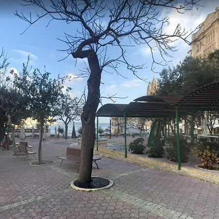 Central High End - 3 Bedroom - Sleeps 8 Апартаменты
