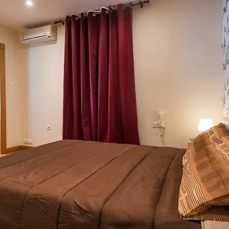 Central High End - 3 Bedroom - Sleeps 8 * Σλιέμα